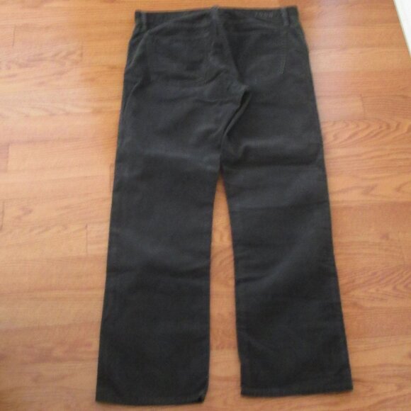 Pre Owned Men's 2 Pairs Gap Corduroy Jeans Standard Fit Black & Tan Size 30/30 - Picture 8 of 9